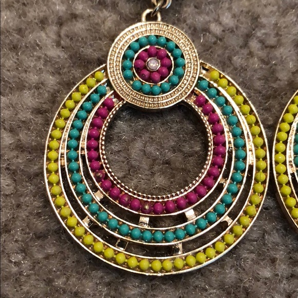 Earrings - Picture 5 of 7